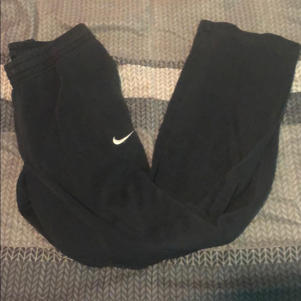 navy blue nike sweatpants - Picture 2 of 4